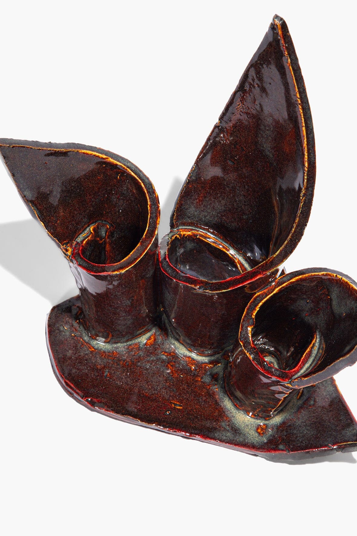 CERAMIC TRIPLE CANDLESTICK HOLDER | MAROON WASH GLAZE
